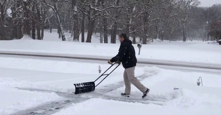 How to use a snow pusher shovel