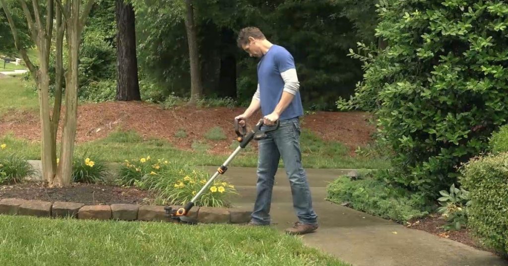 How to properly use a string trimmer